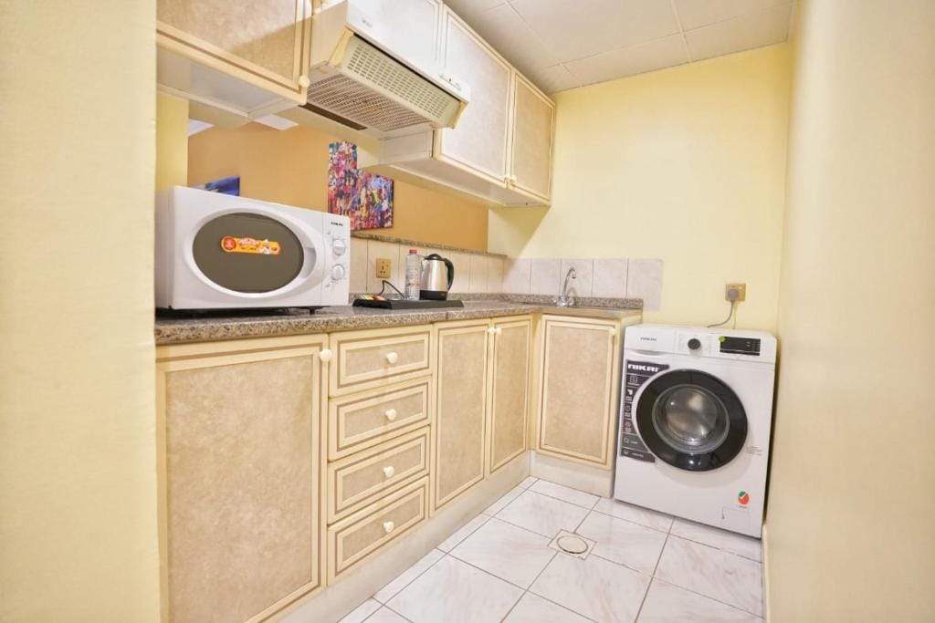 Deluxe kitchen